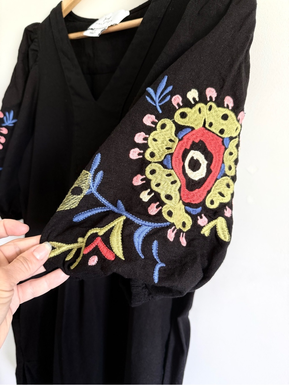 Halston Heritage Black Midi Dress with Pillow Sleeves and Embroidered Design - Picture 5 of 7